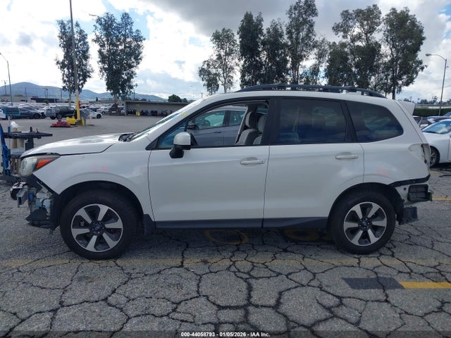 Subaru Forester 2.5i Premium 2017 JF2SJAECXHH424475 Image 15