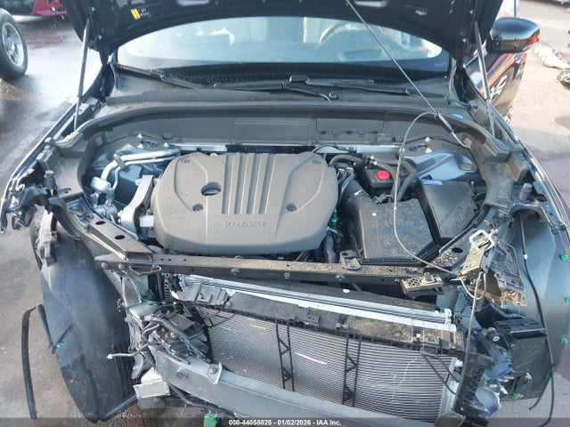 2025 VOLVO XC60 YV4M12RMXS1160171 Photo 9