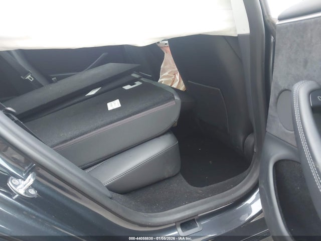2025 TESLA MODEL 3 5YJ3E1EB1SF934591 Photo 7