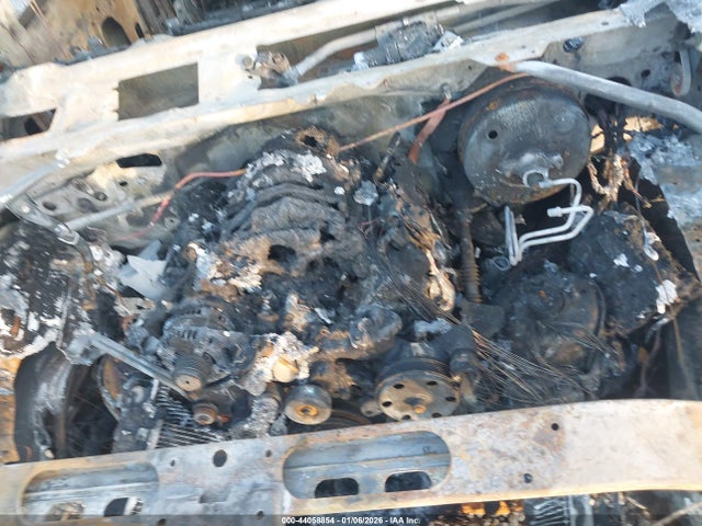 1GCRCREH3EZ142279 Chevrolet Silverado 1500 2lt