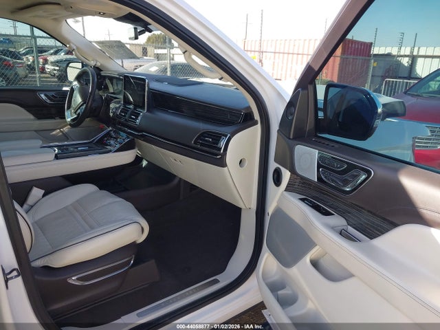 2019 LINCOLN NAVIGATOR L 5LMJJ3TT5KEL12743 Photo 4