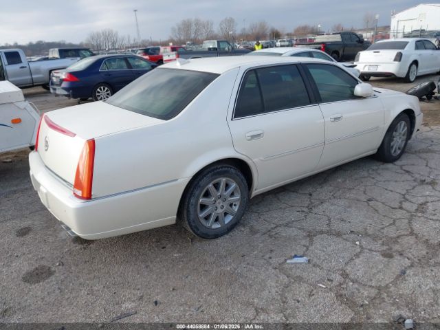 2011 CADILLAC DTS 1G6KH5E69BU142437 Photo 3