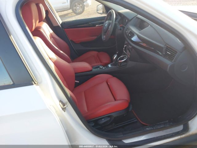 2014 BMW X1 WBAVM1C55EVW55608 Photo 4