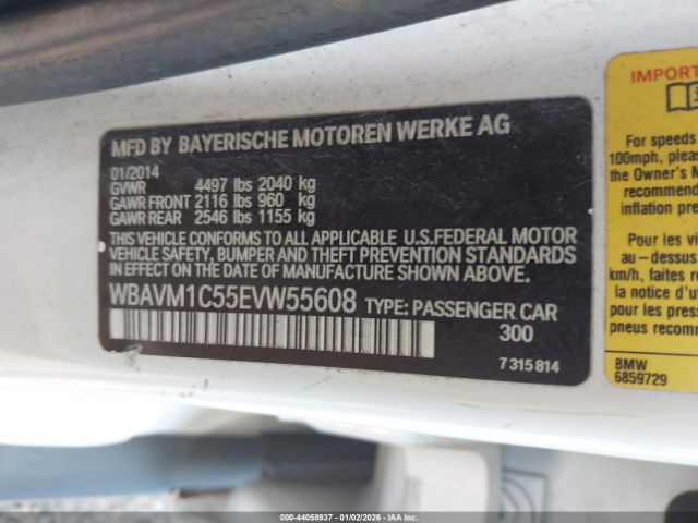 2014 BMW X1 WBAVM1C55EVW55608 Photo 8