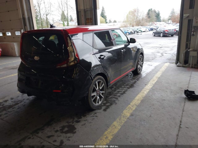 KNDJ63AU3L7024648 KIA Soul Gt-line