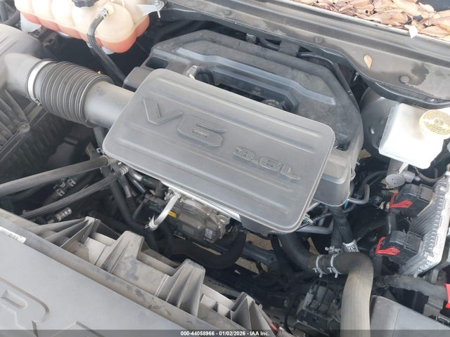 1C6RREFGXNN326176 RAM 1500 Big Horn 4x2 5&#039;7 Box