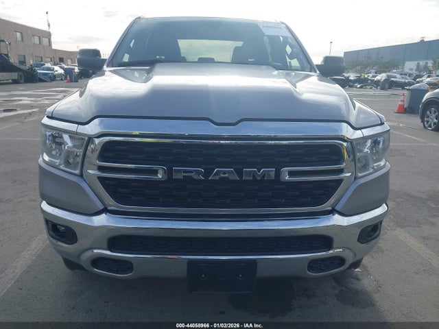 1C6RREFGXNN326176 RAM 1500 Big Horn 4x2 5&#039;7 Box