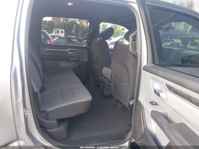 1C6RREFGXNN326176 RAM 1500 Big Horn 4x2 5&#039;7 Box
