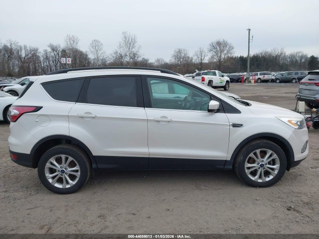 Продажа на аукционе авто 2018 Ford Escape Sel, vin: 1FMCU0HD5JUA47328, номер лота: 44059013