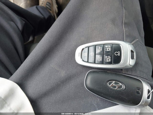 Продажа на аукционе авто 2020 Hyundai Sonata Limited, vin: 5NPEH4J27LH015169, номер лота: 44059014