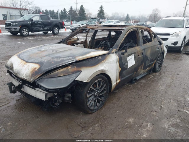 Продажа на аукционе авто 2020 Hyundai Sonata Limited, vin: 5NPEH4J27LH015169, номер лота: 44059014