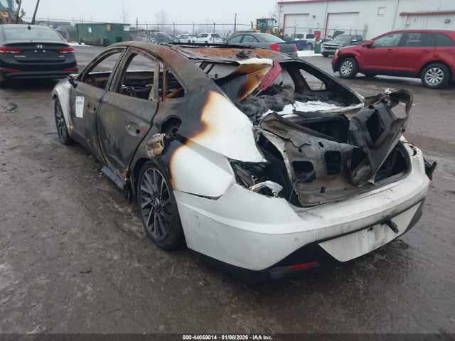 Продажа на аукционе авто 2020 Hyundai Sonata Limited, vin: 5NPEH4J27LH015169, номер лота: 44059014