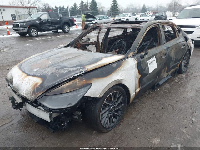 Продажа на аукционе авто 2020 Hyundai Sonata Limited, vin: 5NPEH4J27LH015169, номер лота: 44059014