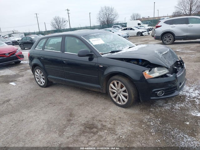 2010 AUDI A3 WAUDFAFM2AA020680