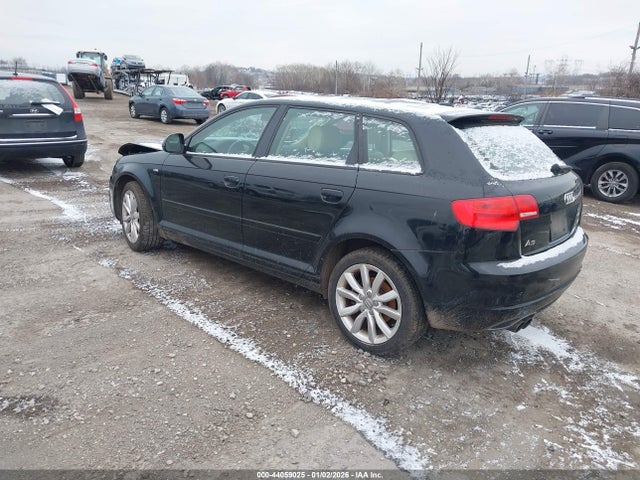 2010 AUDI A3 WAUDFAFM2AA020680 Photo 2