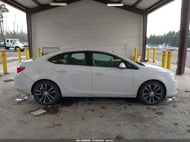 Продаж на аукціоні авто 2017 Buick Verano Sport Touring, vin: 1G4PR5SK9H4122792, номер лоту: 44059092