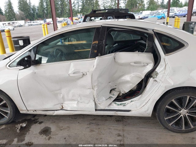 Продаж на аукціоні авто 2017 Buick Verano Sport Touring, vin: 1G4PR5SK9H4122792, номер лоту: 44059092