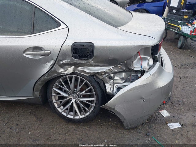 Lexus IS 250 2014 JTHCF1D27E5012040 Image 6