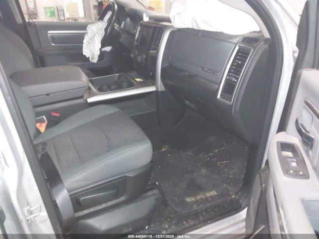 2016 RAM 1500 1C6RR7LG0GS397813 Photo 4