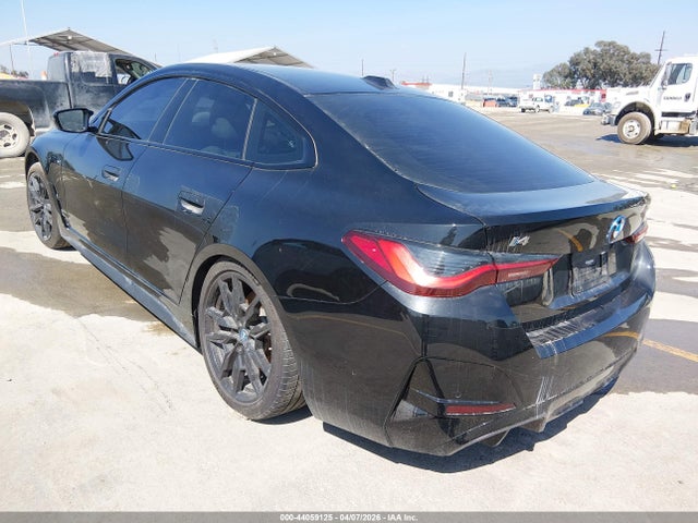 2022 BMW I4 WBY33AW00NFN13317 Photo 2