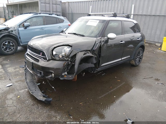 2016 MINI COUNTRYMAN WMWZC3C50GWT10953 Photo 1