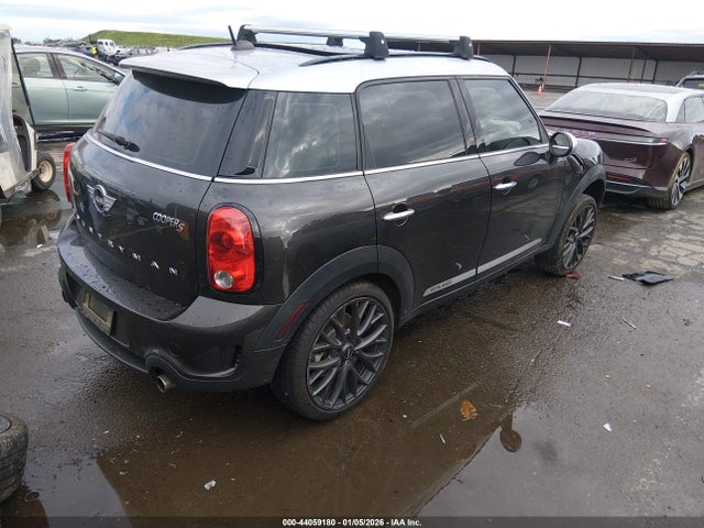 2016 MINI COUNTRYMAN WMWZC3C50GWT10953 Photo 3