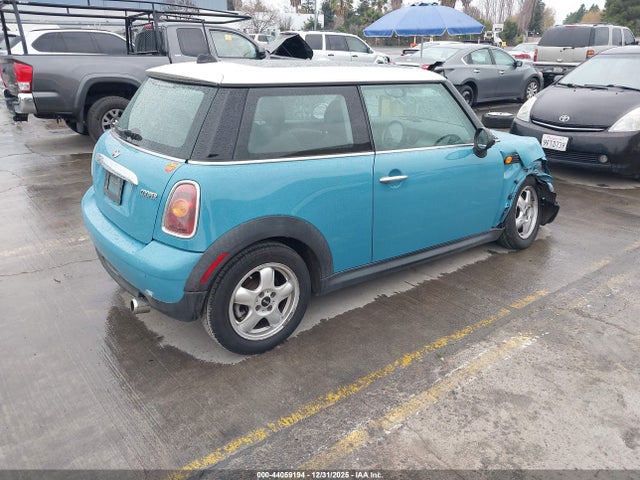 2009 MINI COOPER WMWMF33529TT68486 Photo 3