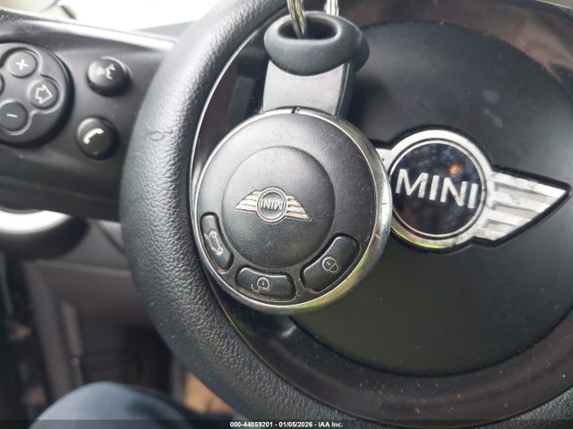 2011 MINI COOPER WMWSU3C54BT181947 Photo 10