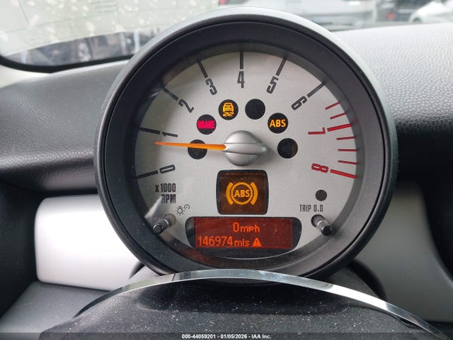 2011 MINI COOPER WMWSU3C54BT181947 Photo 6