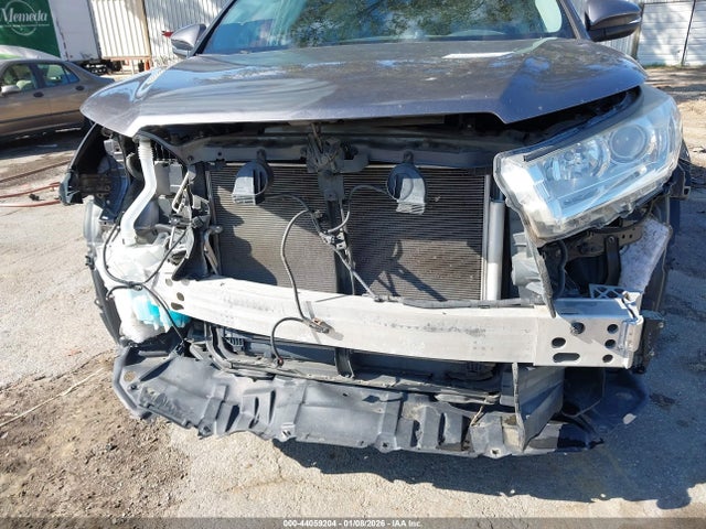 5TDZZRFH9KS307374 Toyota Highlander Le