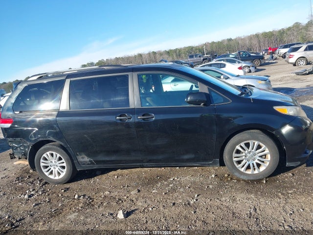 2012 Toyota Sienna Xle V6 8 Passenger მანქანა იყიდება აუქციონზე, vin: 5TDYK3DC9CS182673, აუქციონის ნომერი: 44059224