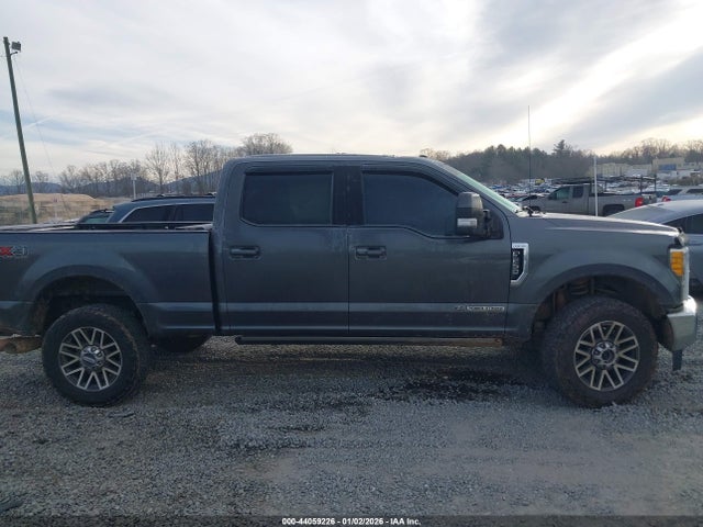 Ford F-250 Lariat 2017 1FT7W2BT3HEC13104 Image 13