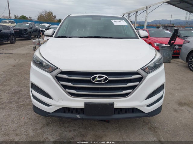 KM8J23A44HU515844 Hyundai TUCSON SE