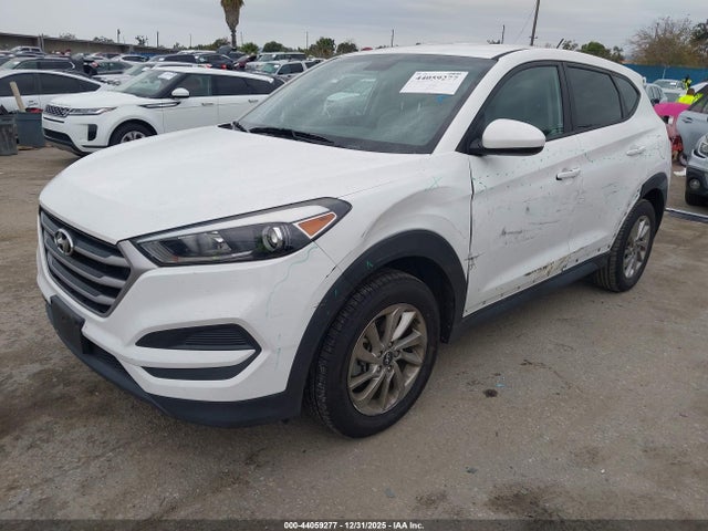 KM8J23A44HU515844 Hyundai TUCSON SE