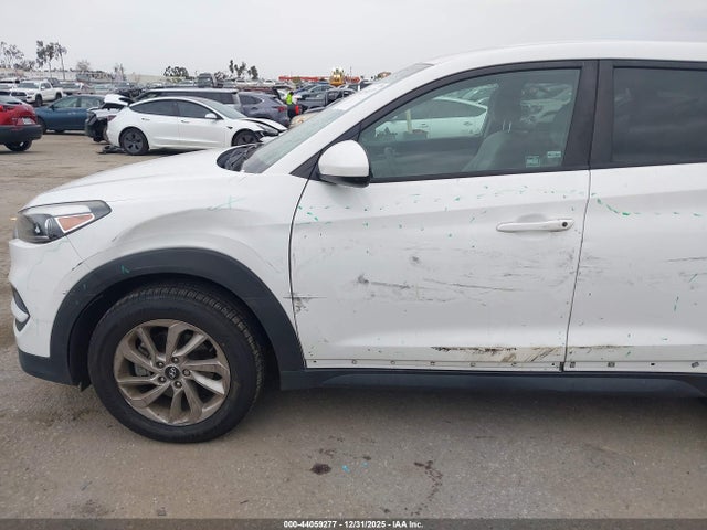 KM8J23A44HU515844 Hyundai TUCSON SE