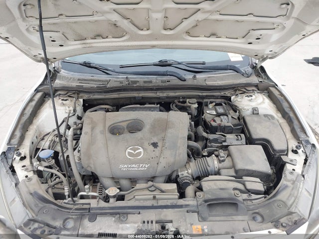 3MZBN1V3XJM159669 Mazda Mazda3 Touring