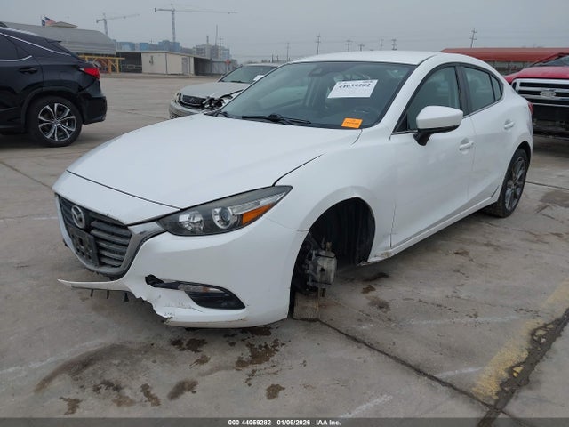 3MZBN1V3XJM159669 Mazda Mazda3 Touring