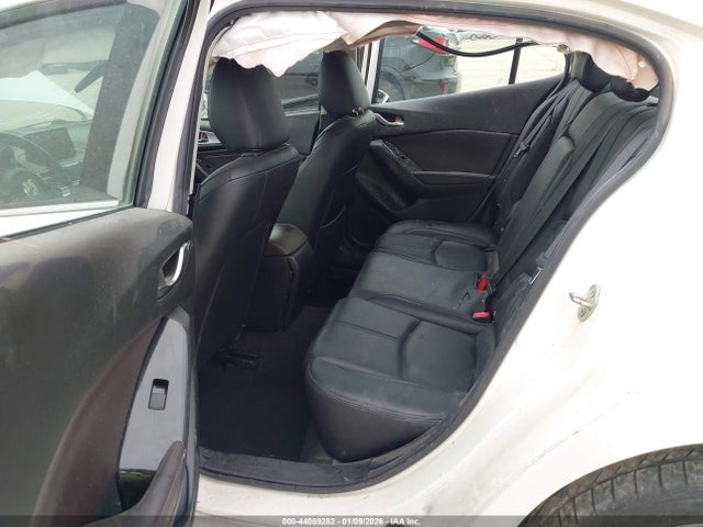 3MZBN1V3XJM159669 Mazda Mazda3 Touring