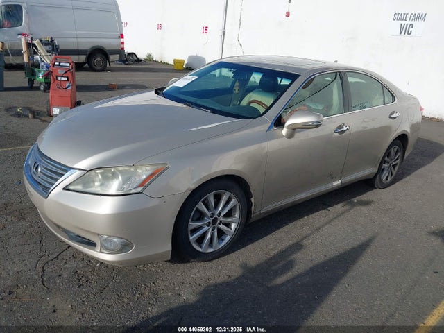 44059302 :رقم المزاد ، JTHBK1EG0A2385367 vin ، 2010 Lexus Es 350 مزاد بيع