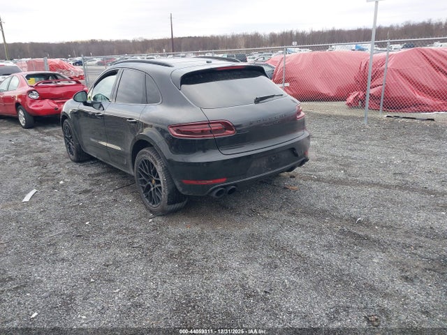 2018 PORSCHE MACAN WP1AG2A52JLB61504 Photo 2
