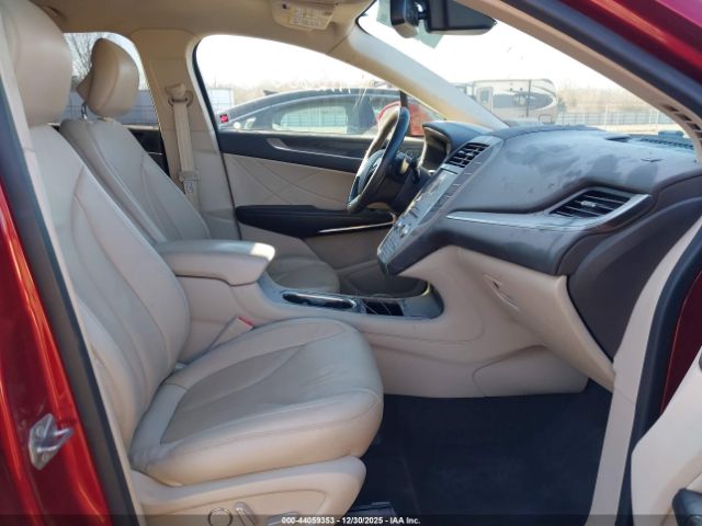 2019 LINCOLN MKC 5LMCJ3C98KUL21679 Photo 4