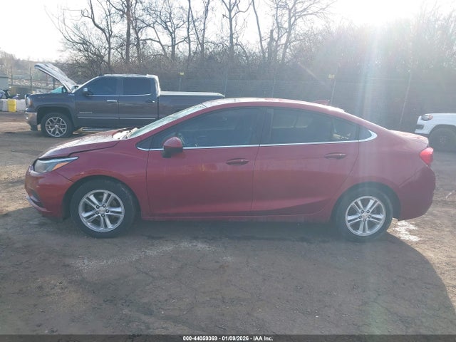 1G1BE5SM9H7197236 Chevrolet Cruze Lt Auto