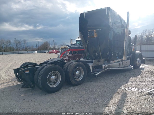 3ALXFBCGXGDHJ1859 Freightliner Conventional Coronado 132