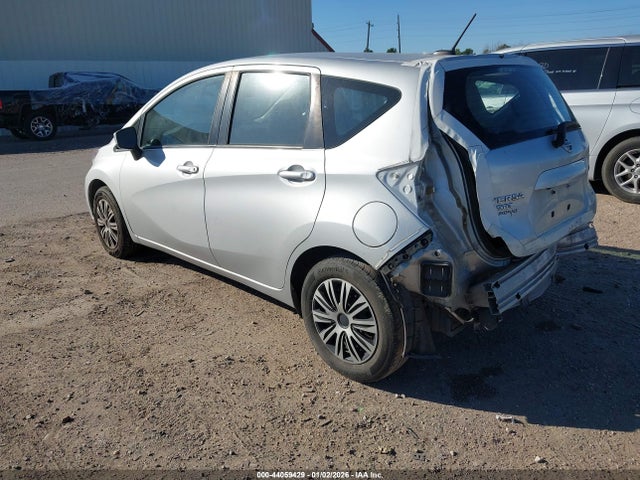 2018 NISSAN VERSA NOTE 3N1CE2CP5JL366854 Photo 2