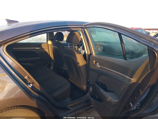 5NPD84LF5LH572920 Hyundai ELANTRA SEL