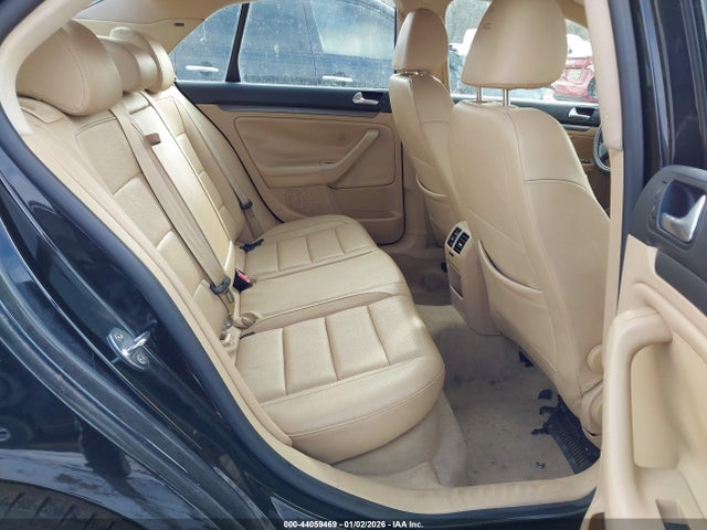 2007 Volkswagen Jetta 2.5 მანქანა იყიდება აუქციონზე, vin: 3VWRG71K47M151326, აუქციონის ნომერი: 44059469