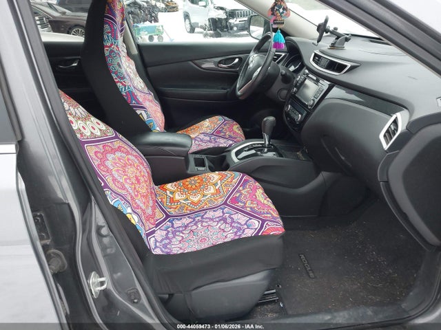 5N1AT2MVXFC827536 Nissan Rogue Sl