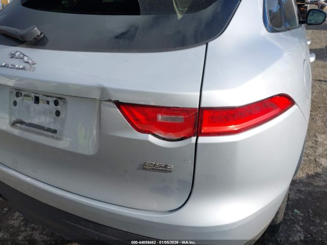 2018 JAGUAR F-PACE SADCJ2FX5JA282176 Photo 5