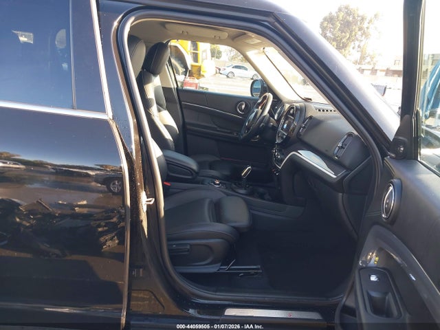 2020 MINI COUNTRYMAN WMZYW7C02L3L41750 Photo 4