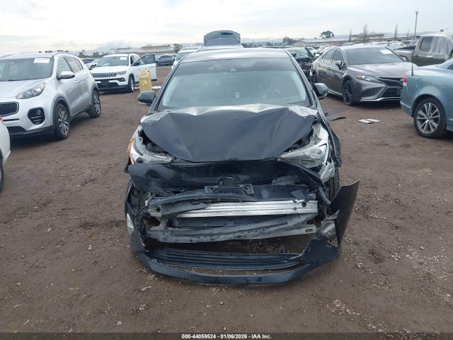 JTDKARFU1H3544456 Toyota Prius Three Touring